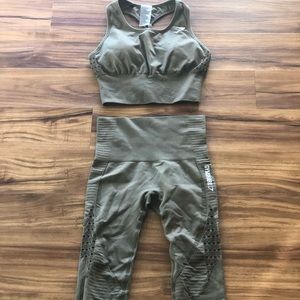 Gymshark Army Green Legging/Crop top set